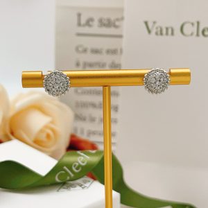 Earrings - view 5