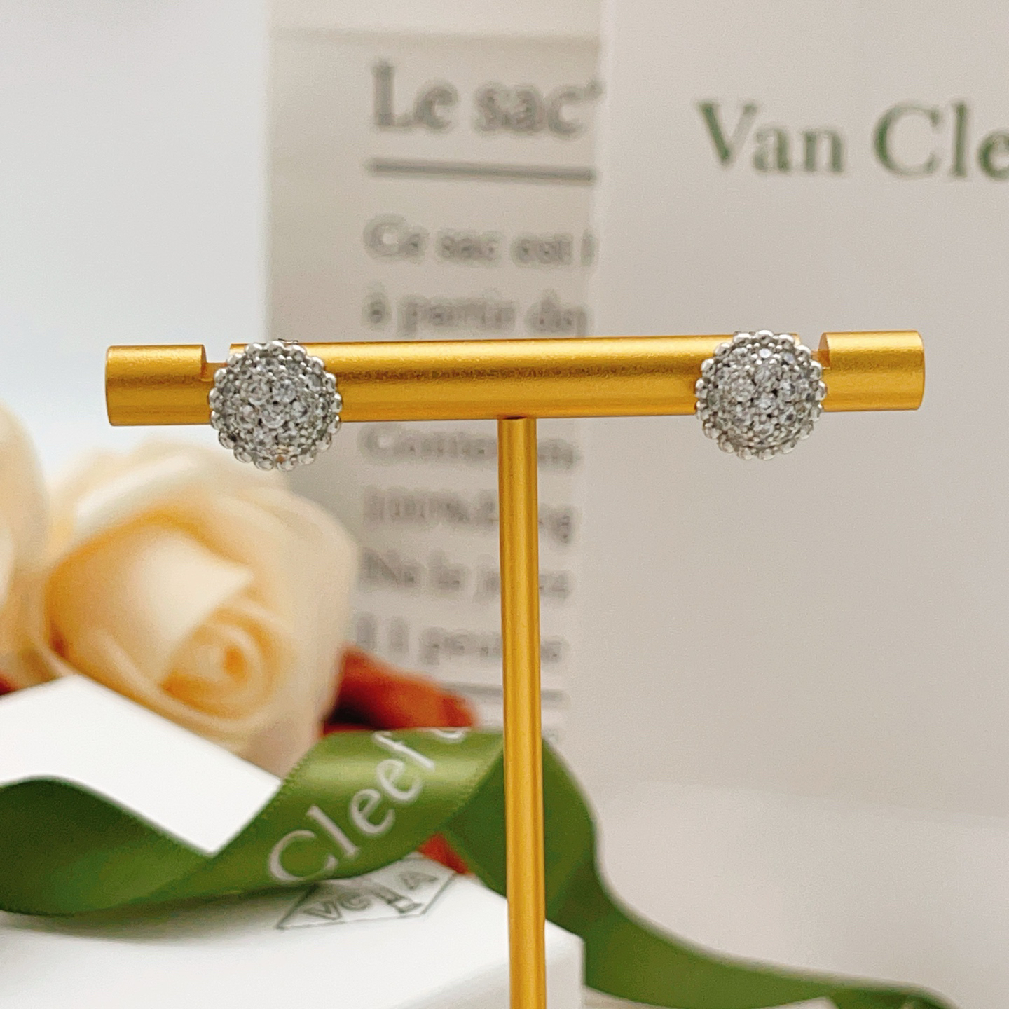 Earrings - view 5