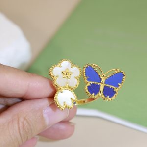 Van Cleef & Arpels Ring - view 2