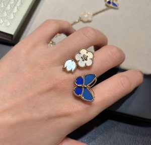 Van Cleef & Arpels Ring - view 3