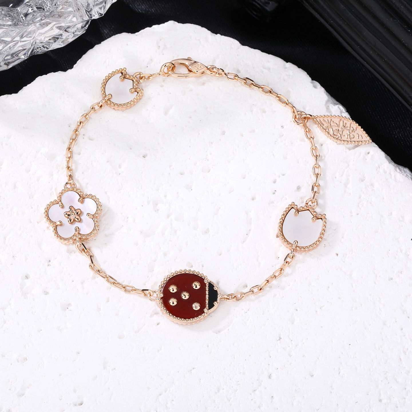 Van Cleef & Arpels Bracelet - view 7