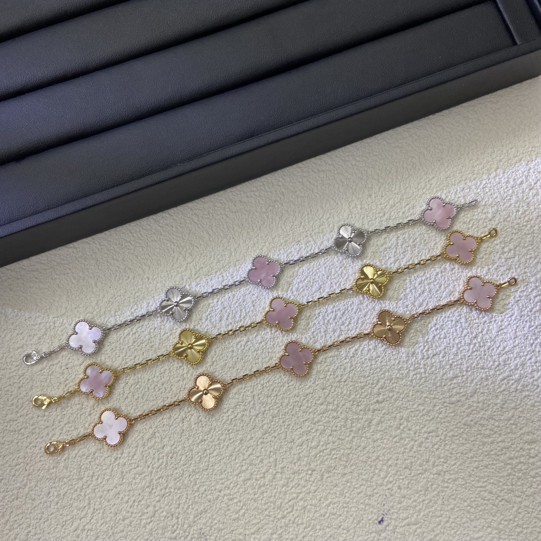 Van Cleef & Arpels Bracelet - view 1