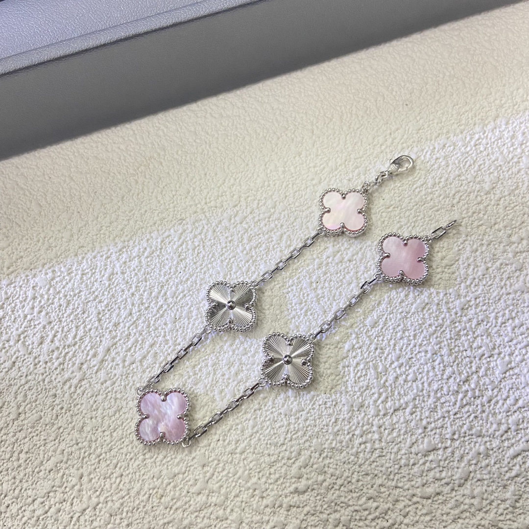 Van Cleef & Arpels Bracelet - view 2