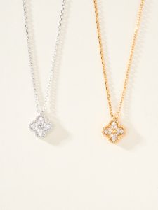 Van Cleef & Arpels Necklace - view 3