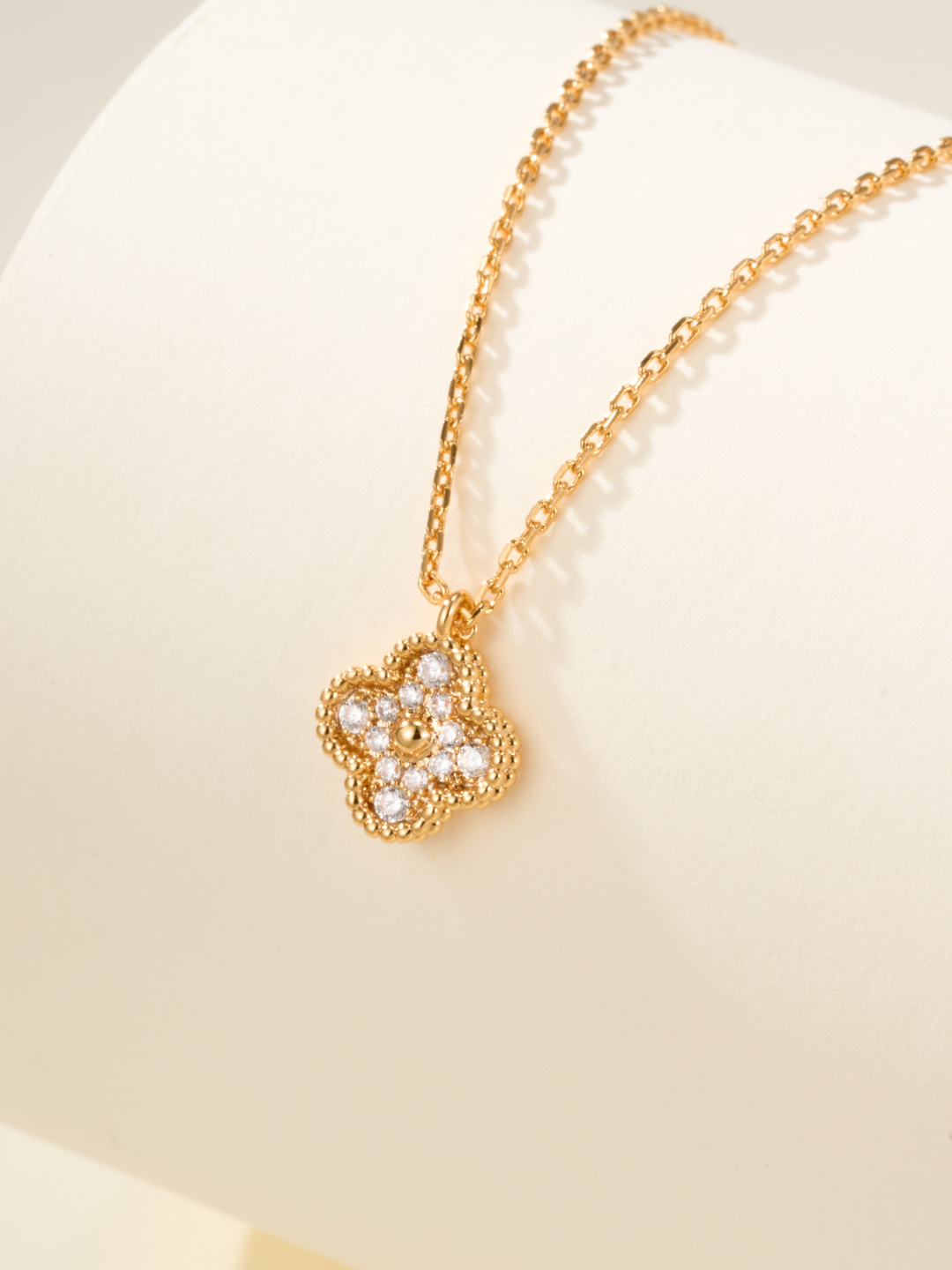 Van Cleef & Arpels Necklace - view 7
