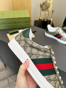 Gucci Sneakers - view 4