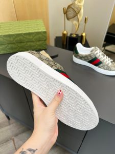 Gucci Sneakers - view 5