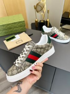 Gucci Sneakers - view 6