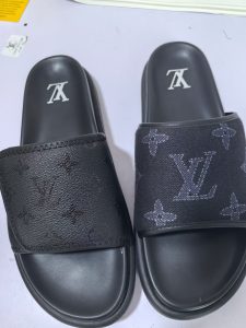 Louis Vuitton Slides - view 4