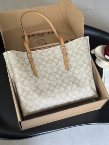 Coach Tote Bag - view 3
