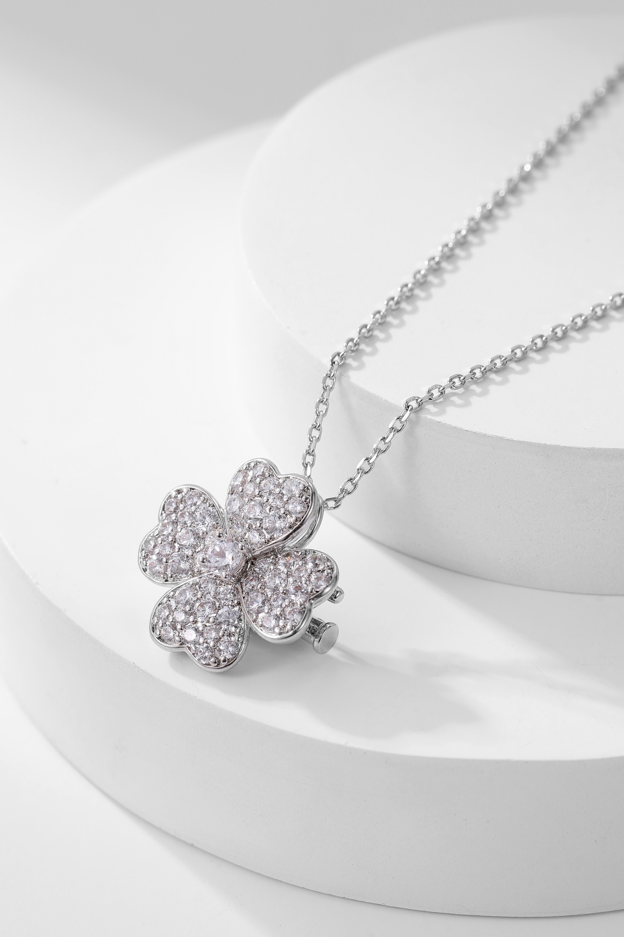 Van Cleef & Arpels Necklace - view 1