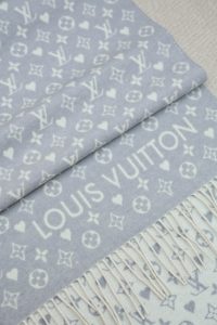 Louis Vuitton Shawl - view 3