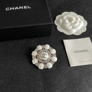 Brooch - view 6