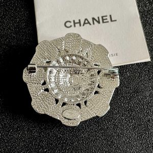 Brooch - view 7