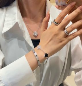 Cartier Bangle - view 7