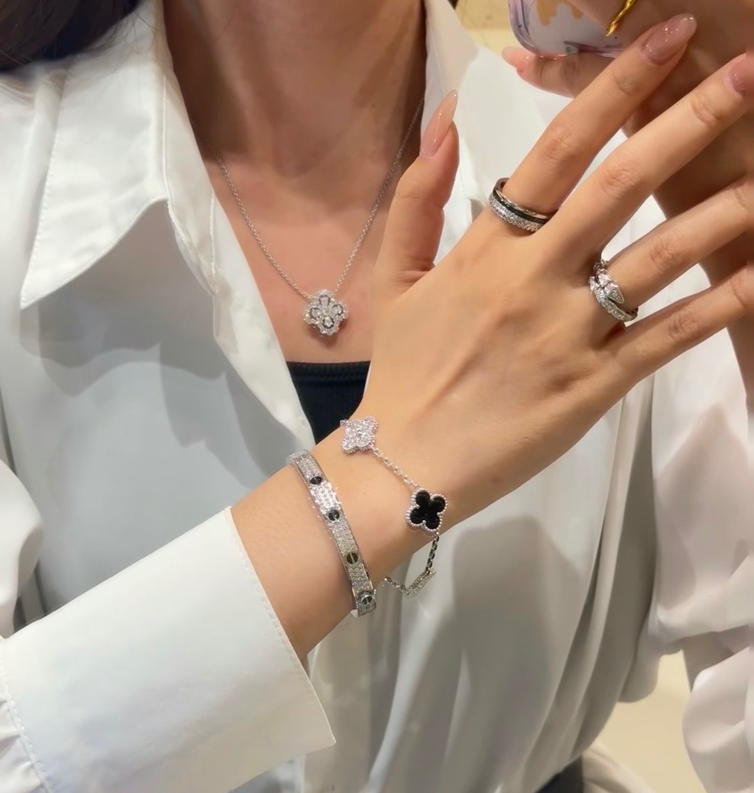 Cartier Bangle - view 7