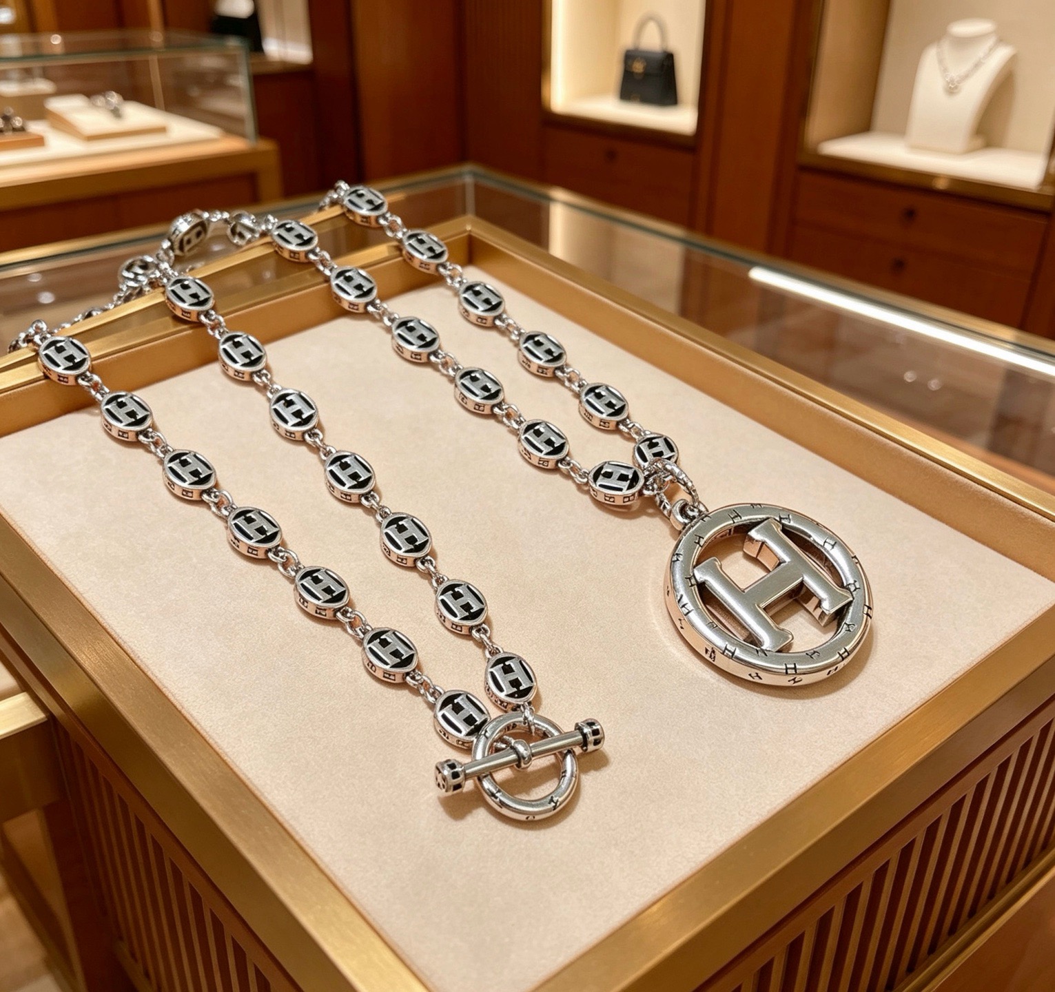 Hermès Necklace - view 1