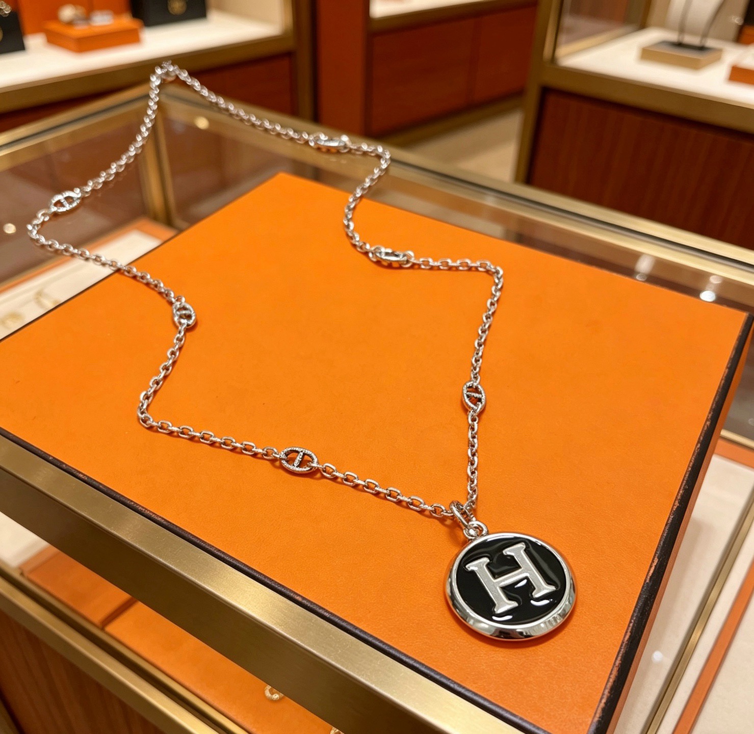 Hermès Necklace - view 1