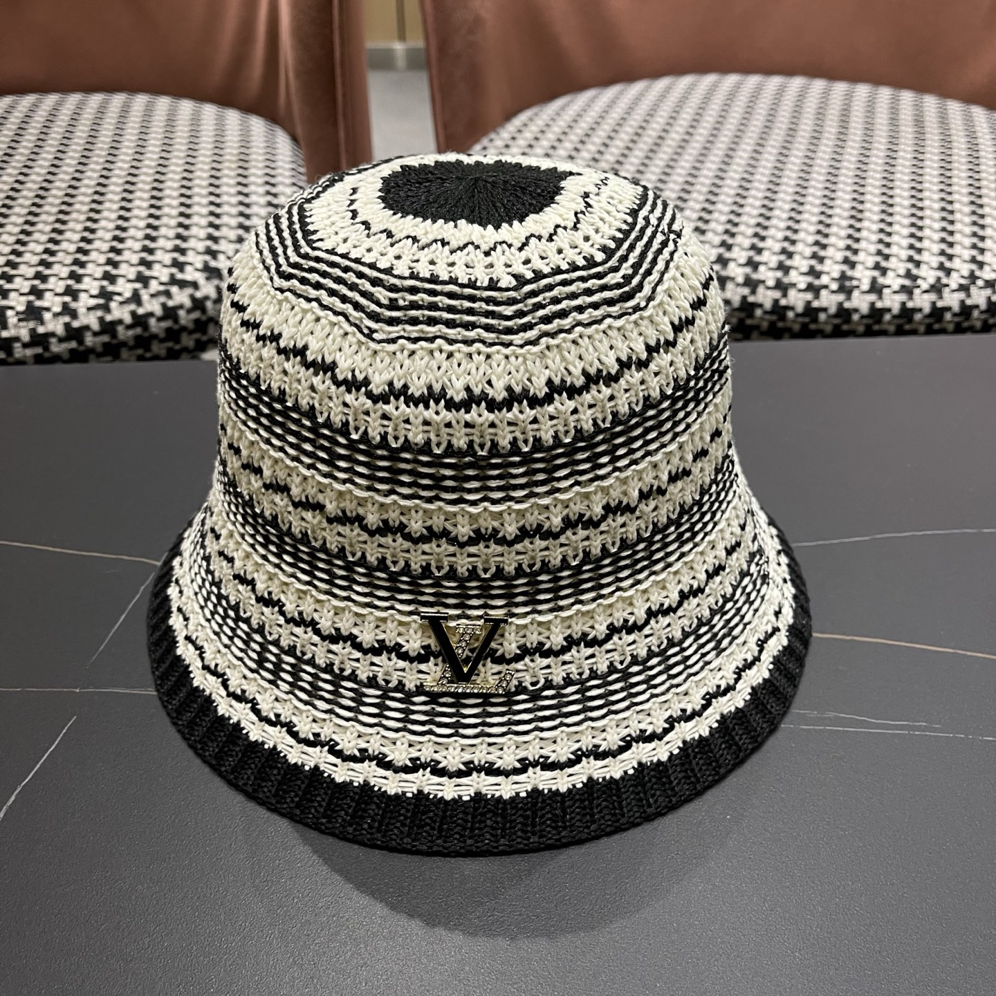 Louis Vuitton Bucket Hat - view 1