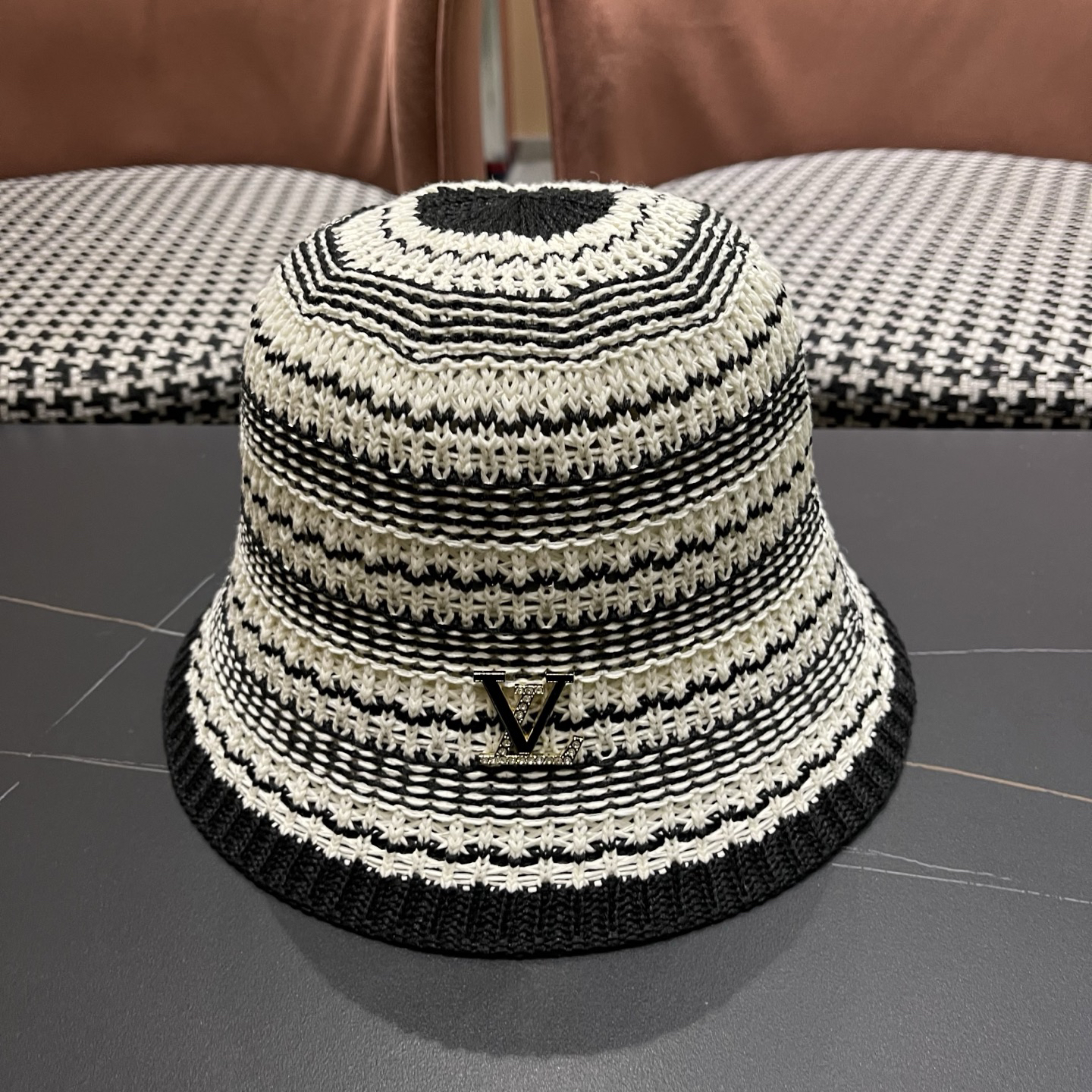 Louis Vuitton Bucket Hat - view 4