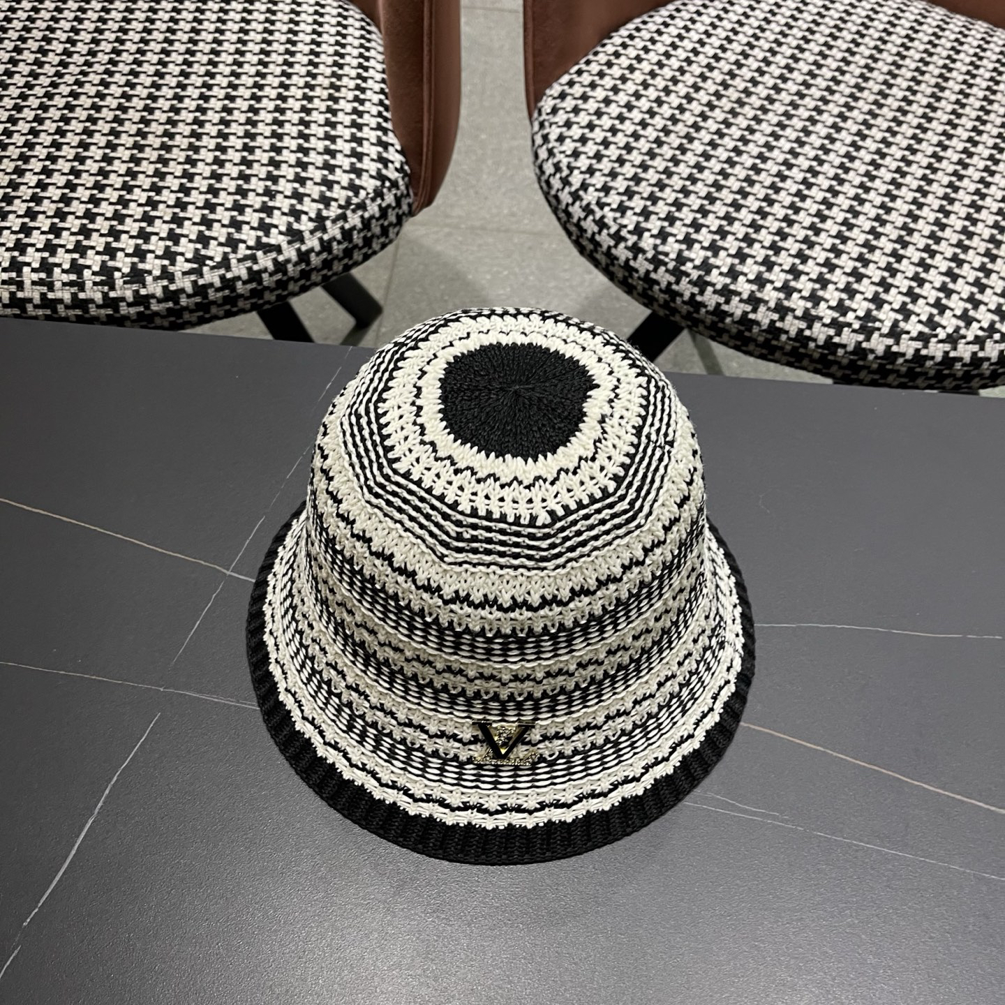 Louis Vuitton Bucket Hat - view 5