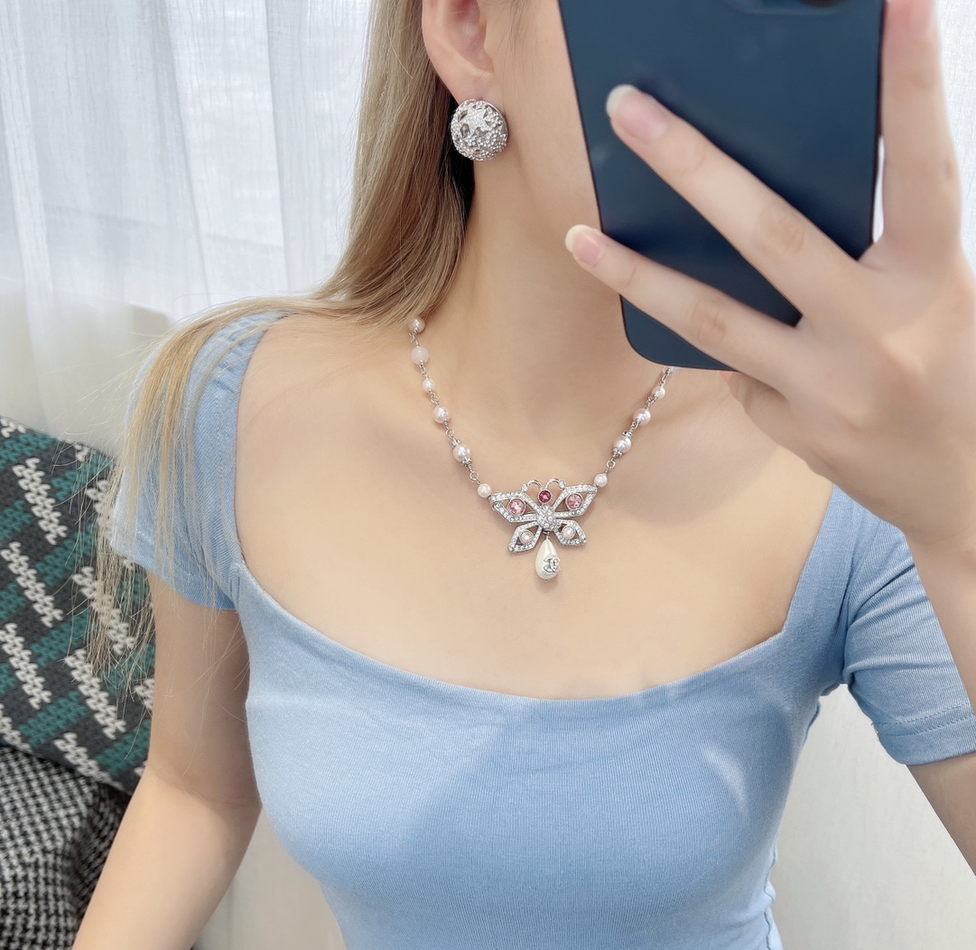 Chanel Jewelry - view 1