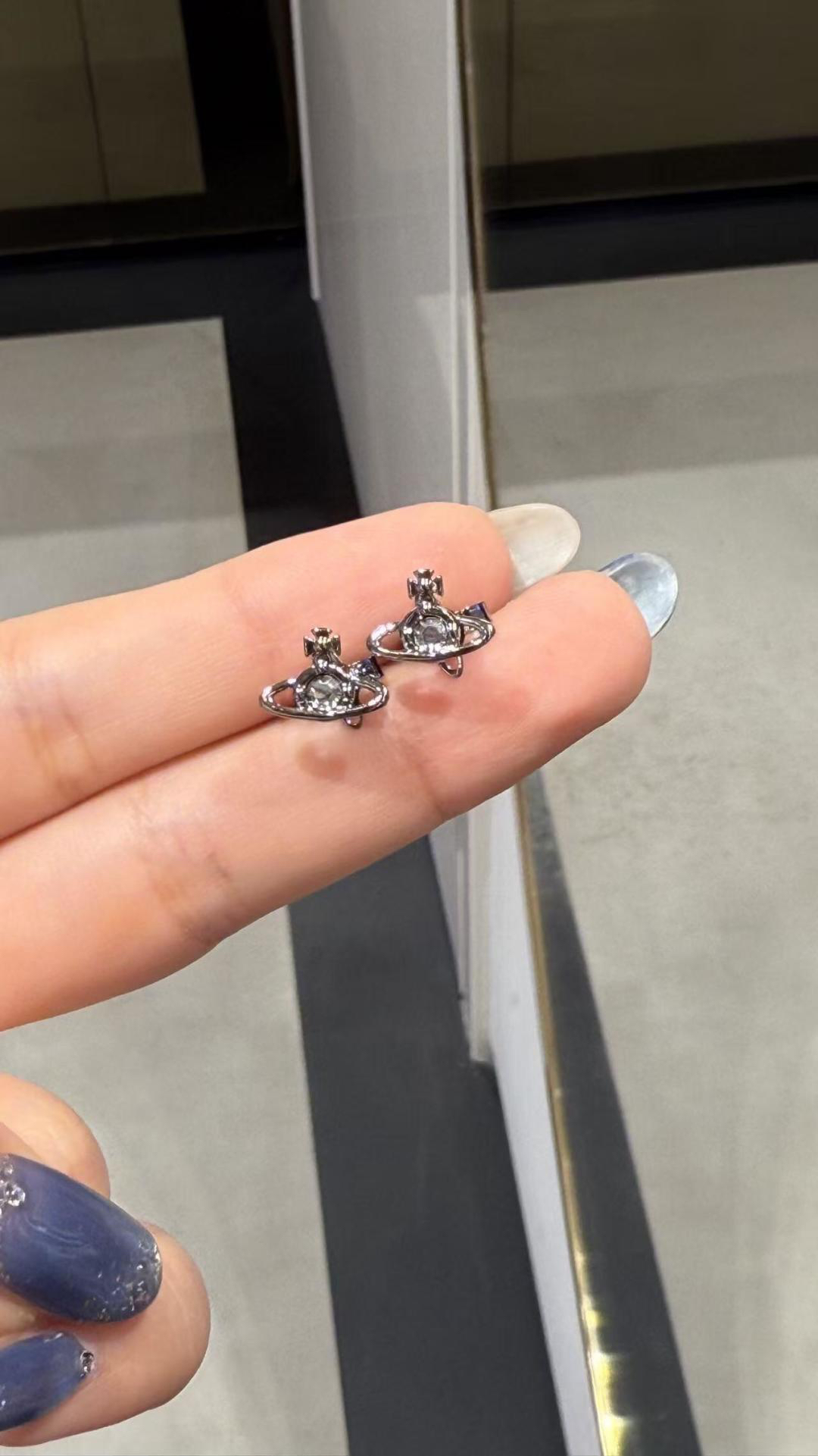 Vivienne Westwood Jewelry - view 3