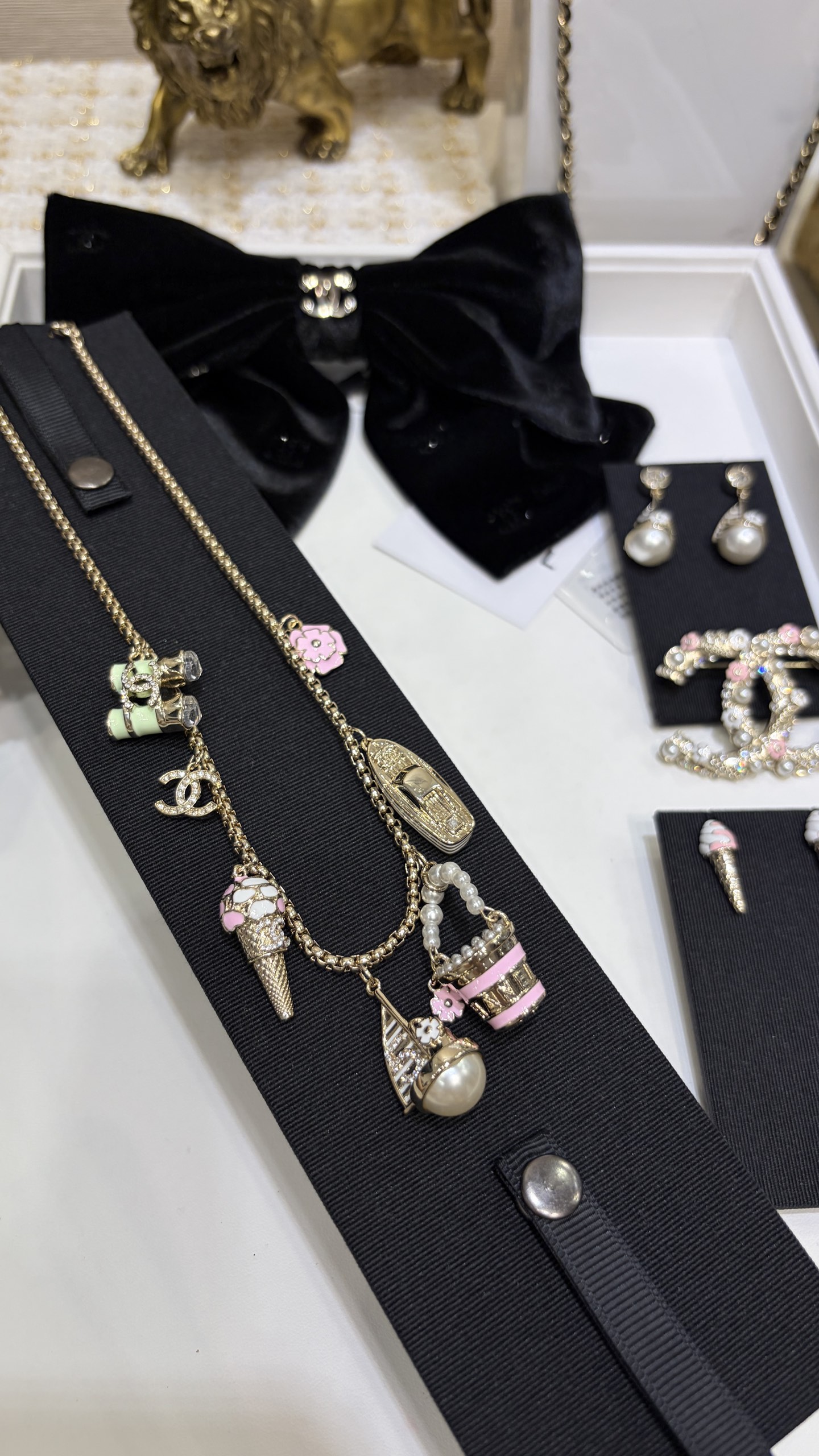 Chanel Jewelry - view 4