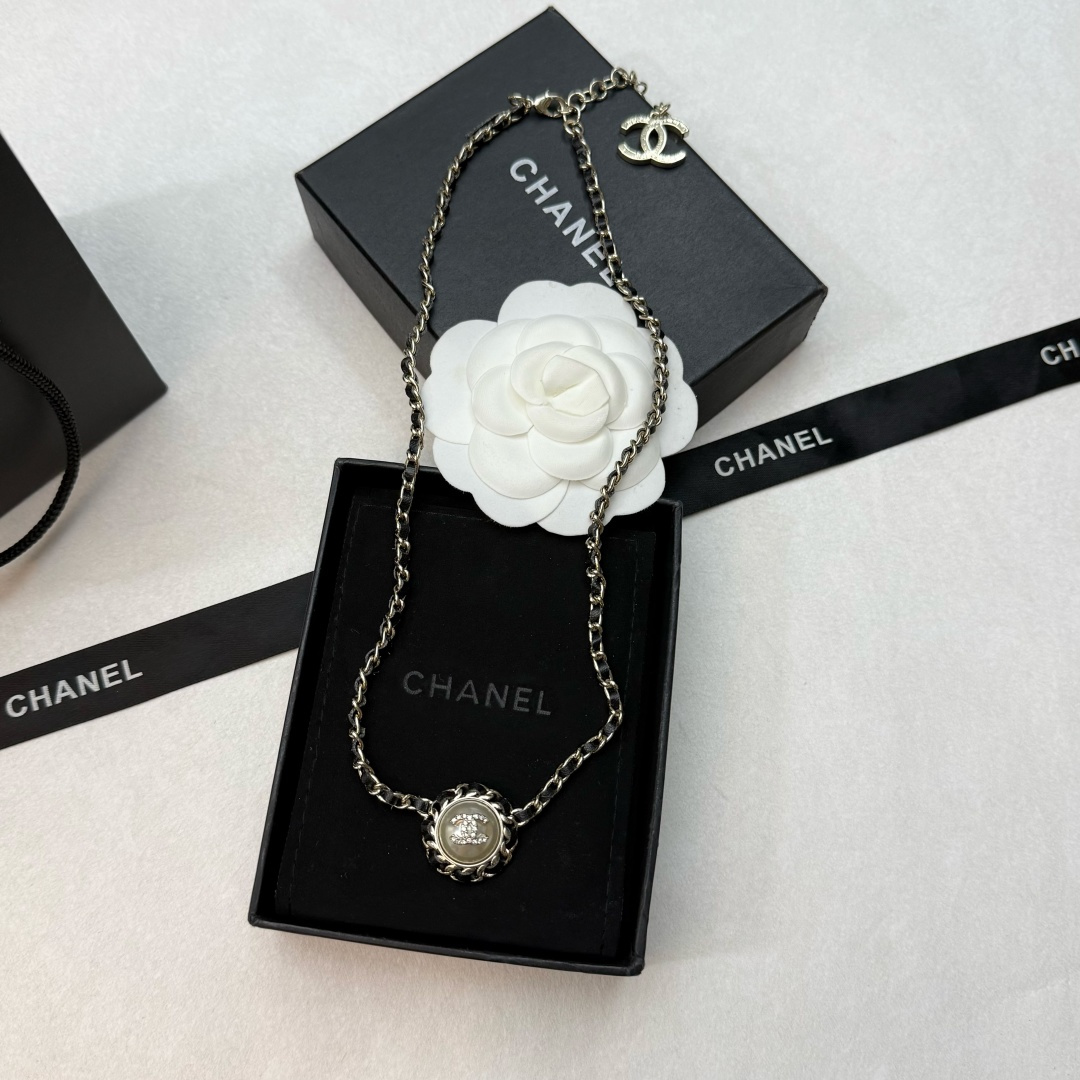Necklace - view 5