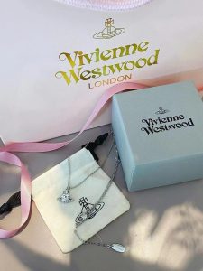 Vivienne Westwood Necklace - view 5