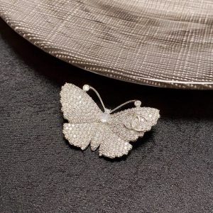 Brooch - view 7