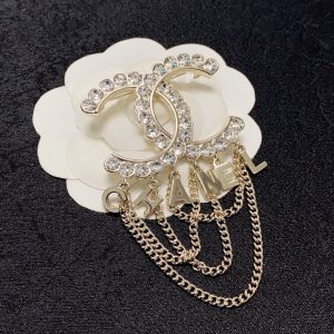 Brooch - view 4
