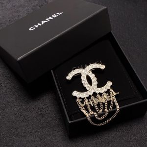 Brooch - view 6