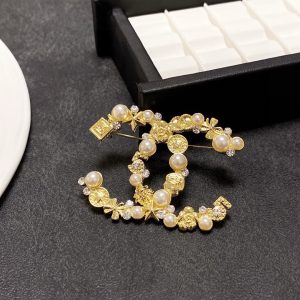Brooch - view 9