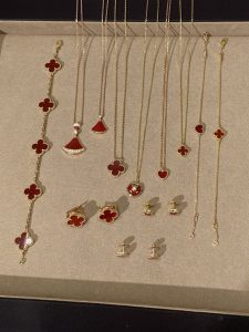 Van Cleef & Arpels Jewelry - view 2