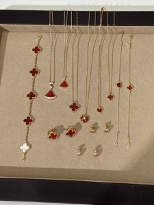 Van Cleef & Arpels Jewelry - view 4