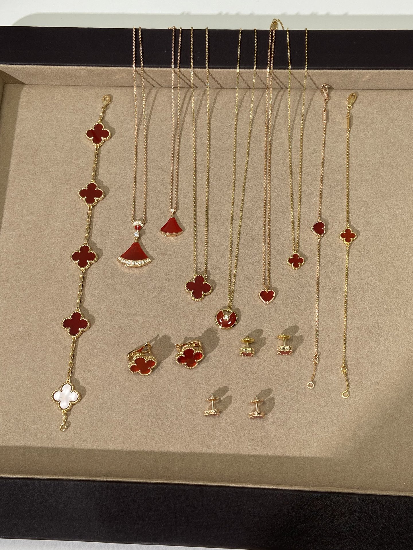 Van Cleef & Arpels Jewelry - view 4