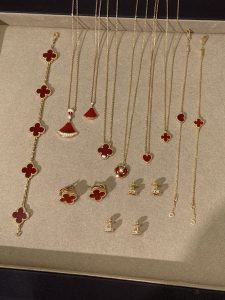 Van Cleef & Arpels Jewelry - view 5