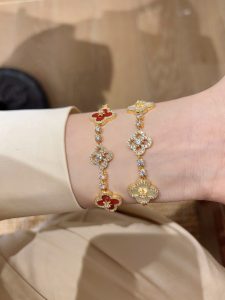 Bracelet - view 4