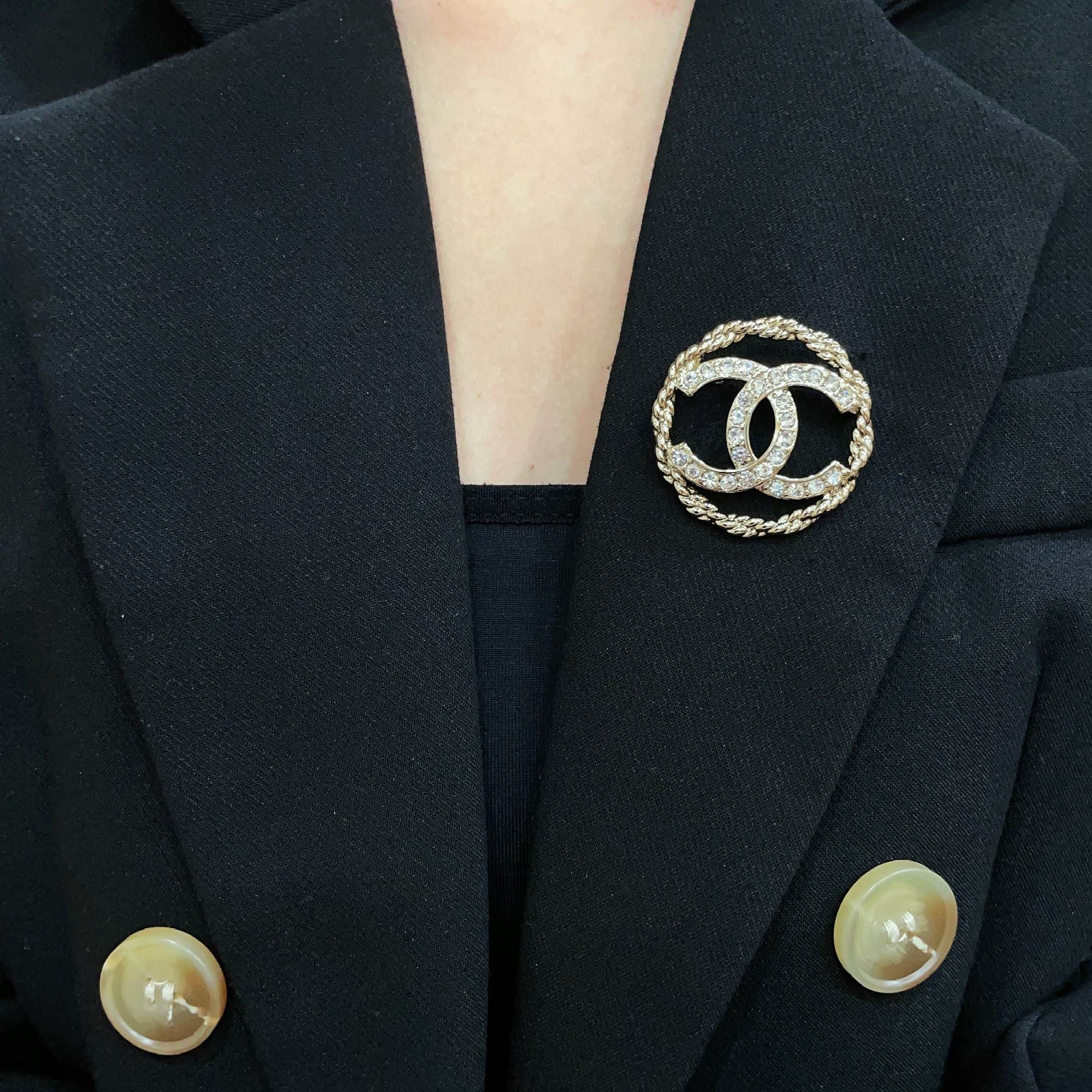 Brooch - view 2