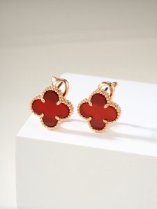 Jewelry - view 6