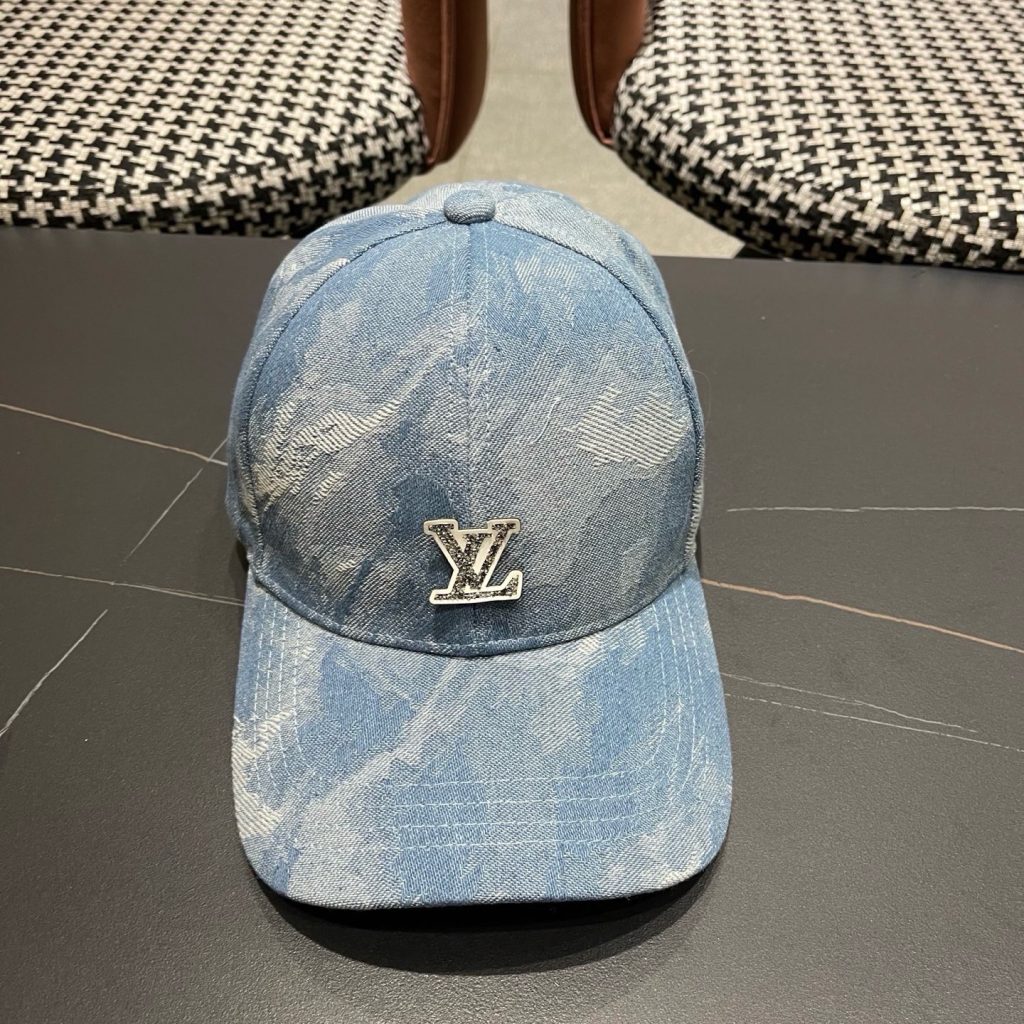 Louis Vuitton Baseball Cap - view 1