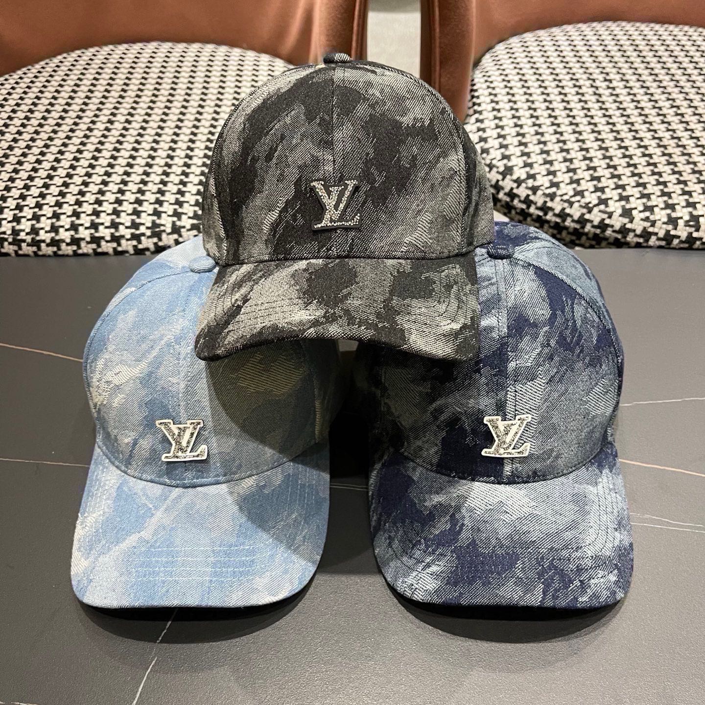 Louis Vuitton Baseball Cap - view 11