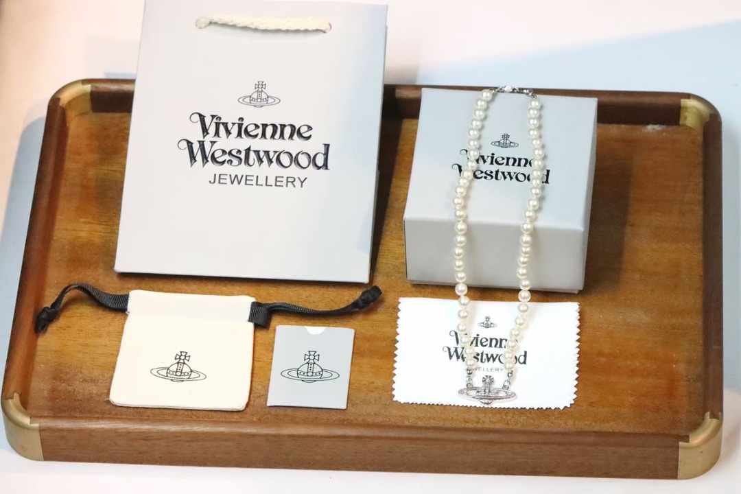 Vivienne Westwood Necklace - view 9