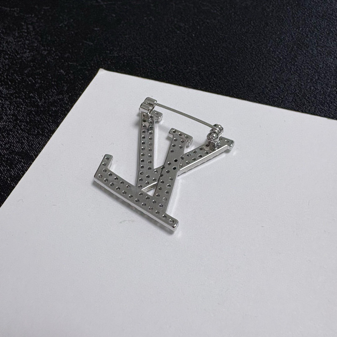 Louis Vuitton Brooch - view 5
