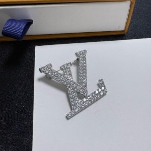 Louis Vuitton Brooch - view 6
