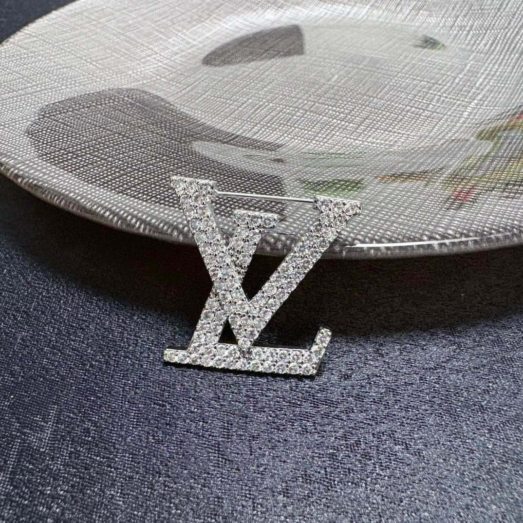 Louis Vuitton Brooch - view 7
