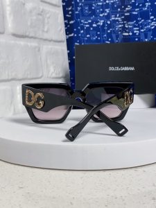 Sunglasses - view 3