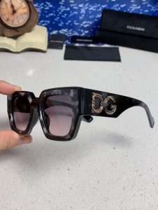 Sunglasses - view 6