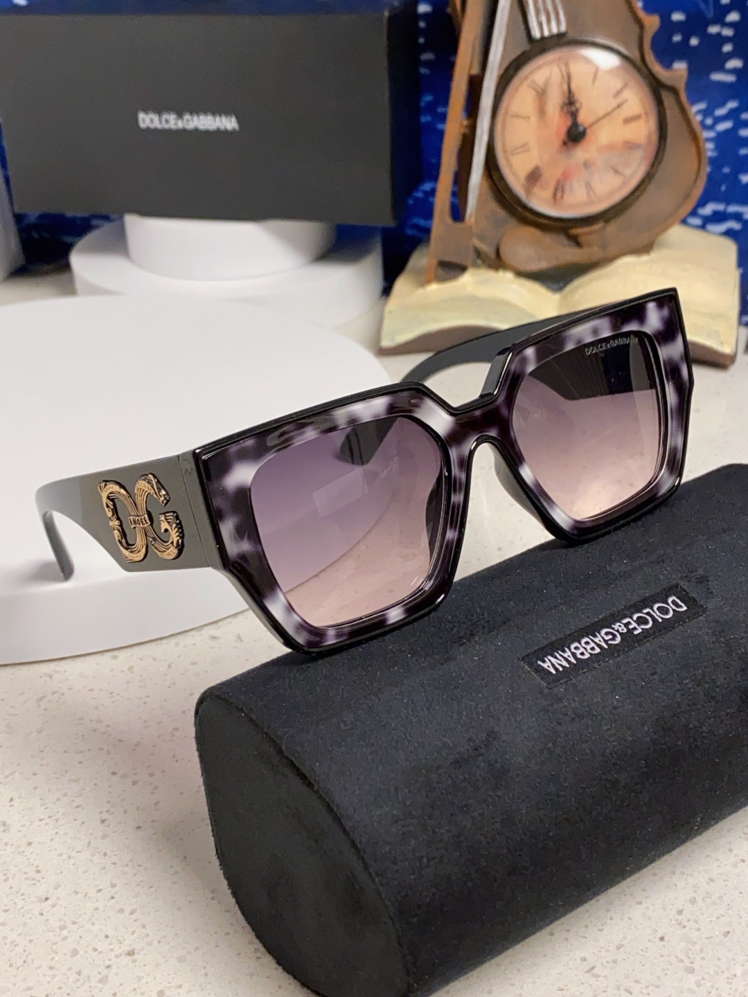 Sunglasses - view 10